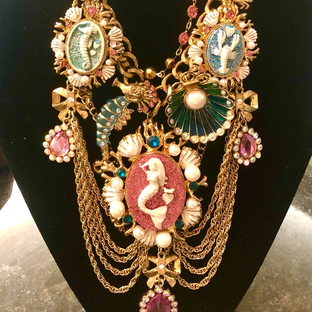 Rare Betsey Johnson Mermaid Bid Necklace in Gold, Pink & Blue
